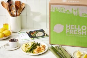 42c79308-d9a9-4bc1-9180-df50276c59f3-2024-0229_sponsored_hellofresh_article-hero-1_branded_3x2_mj-kroeger-098.jpg